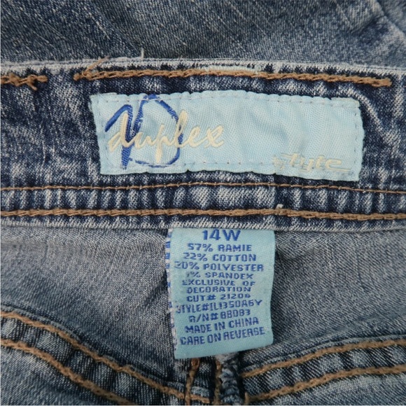 Tyte Duplex Jeans Plus Size 14W 30 X 29 Blue Bootcut Mid Rise Pants - Picture 4 of 5